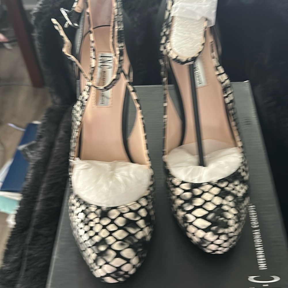 Brand New. Excellent Condition